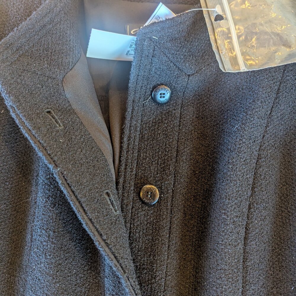 Chanel Suit Set - Picture 4 of 15
